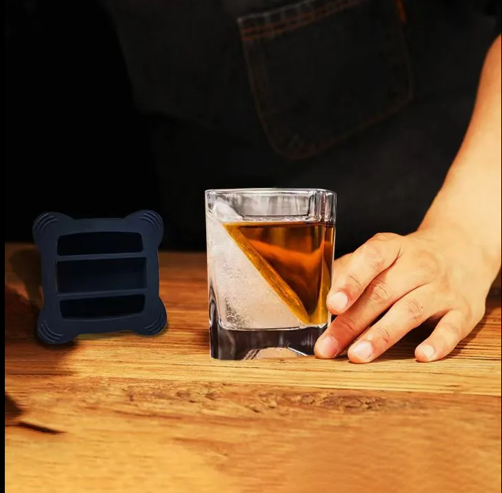 Transparent Whiskey Glass Cup Bar Glass Drinkware Cup With Silicone Ice Mold