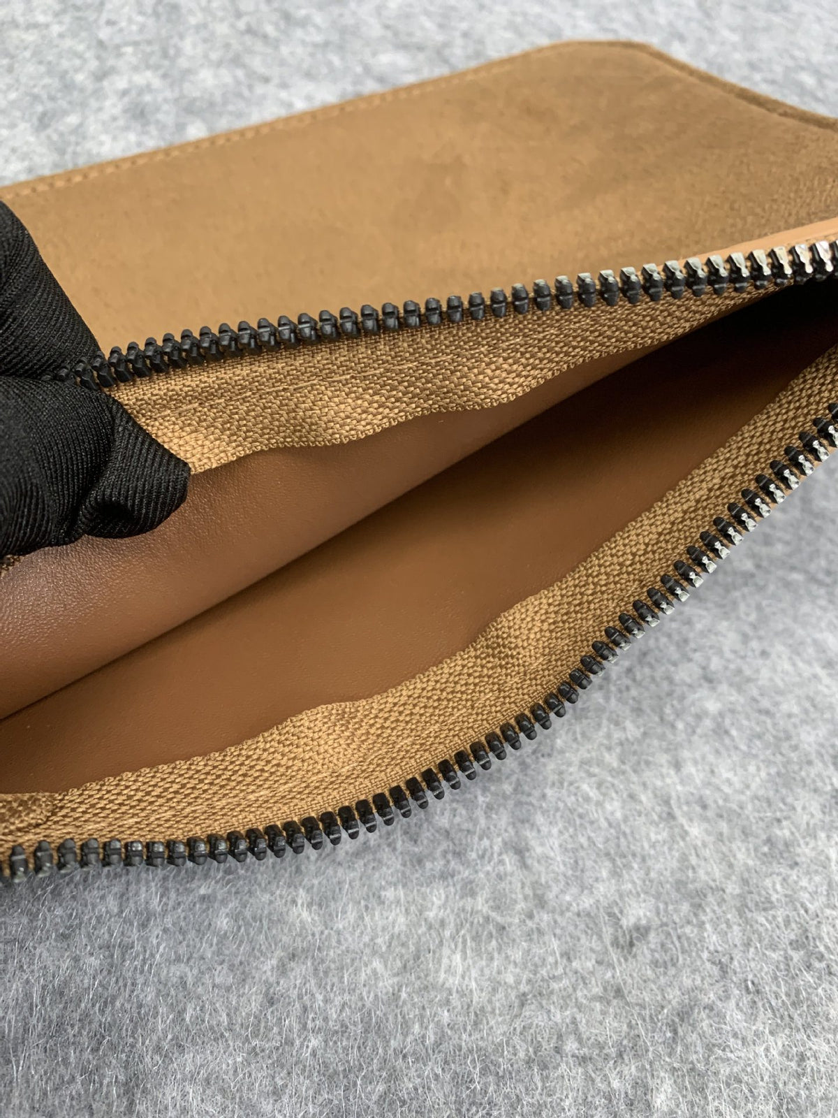 Retro Suede Phone Pouch – Flat Zip Bag with Detachable Wrist Strap